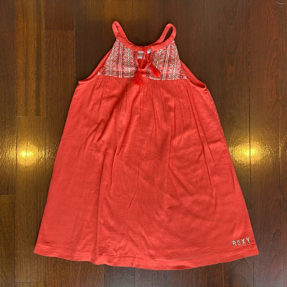 EUC Girl’s Roxy Sundress. Gorgeous embroidery with fun tassel tie! Size: Small